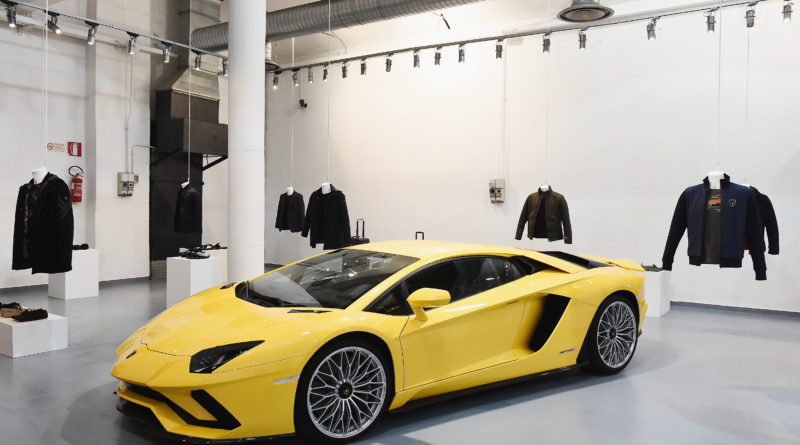 collezione automobili lamborghini alla milano fashion week 2018 auto motori creativity stories & news creatività italiana design forma materia movimento